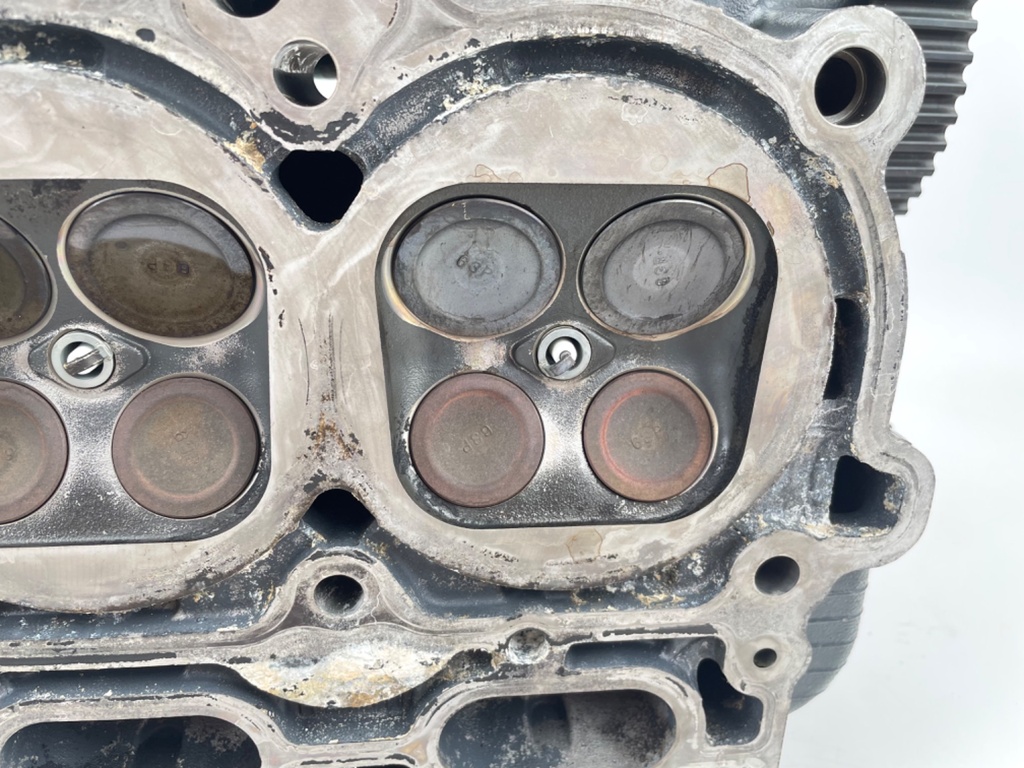 2016 Yamaha 150 HP 4 Stroke Outboard Cylinder Head 63P-W009A-04-9S OEM