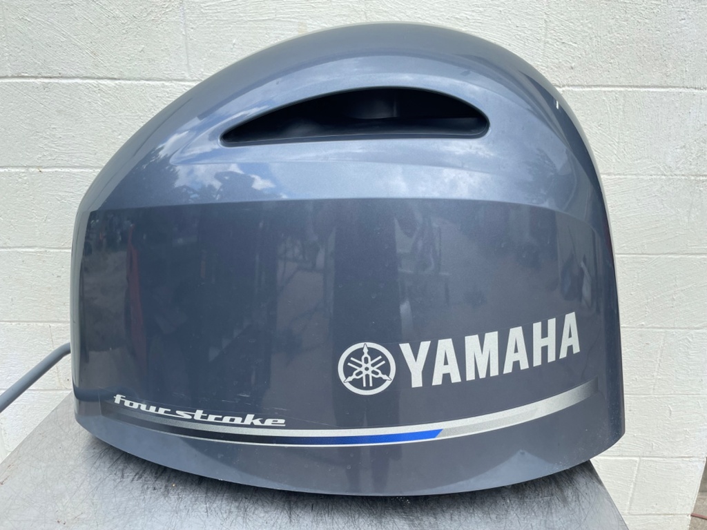 2016 Yamaha 150 HP 4 Stroke Outboard Top Cowling Cover Hood 63P-42610-70-00 OEM