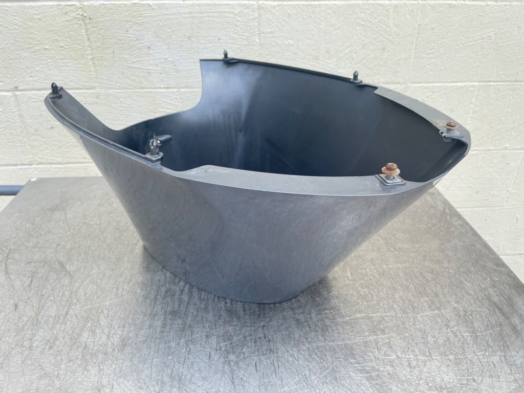 2016 Yamaha 150 HP 4 Stroke Outboard Lower Apron Cover 6DA-42741-10-8D OEM