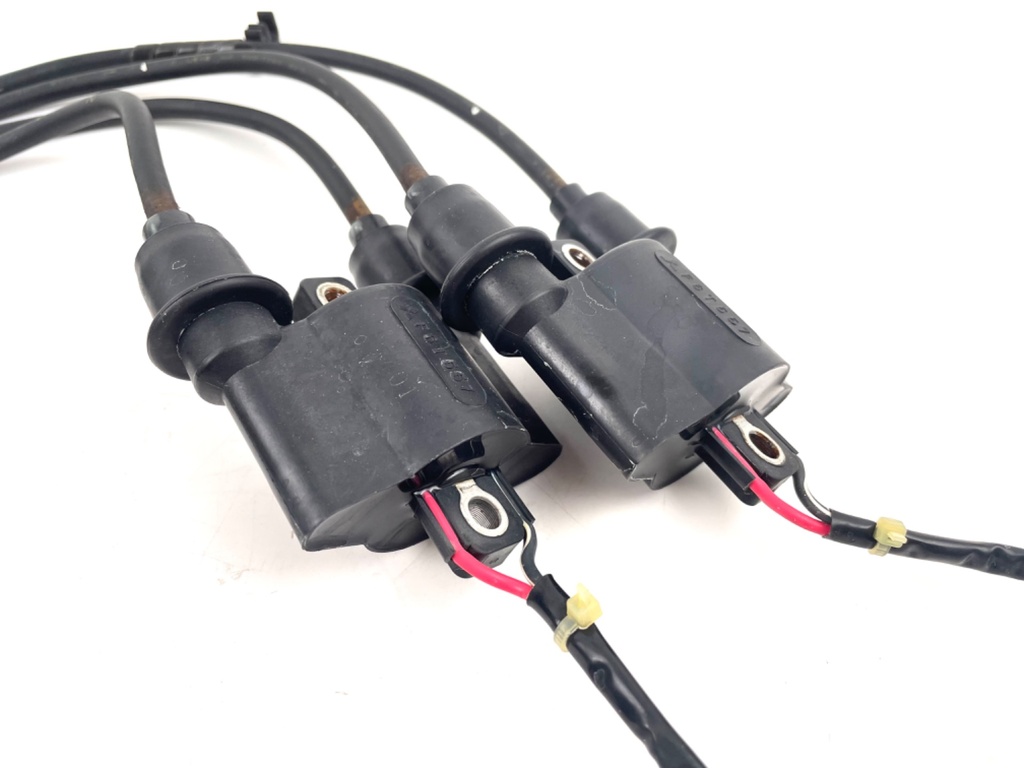 2016 Yamaha 150 HP 4 Stroke Outboard Ignition Coil Set 63P-82310-01-00 OEM