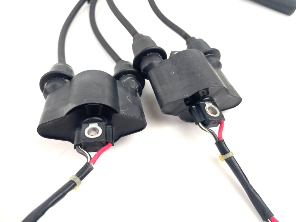 2016 Yamaha 150 HP 4 Stroke Outboard Ignition Coil Set 63P-82310-01-00 OEM