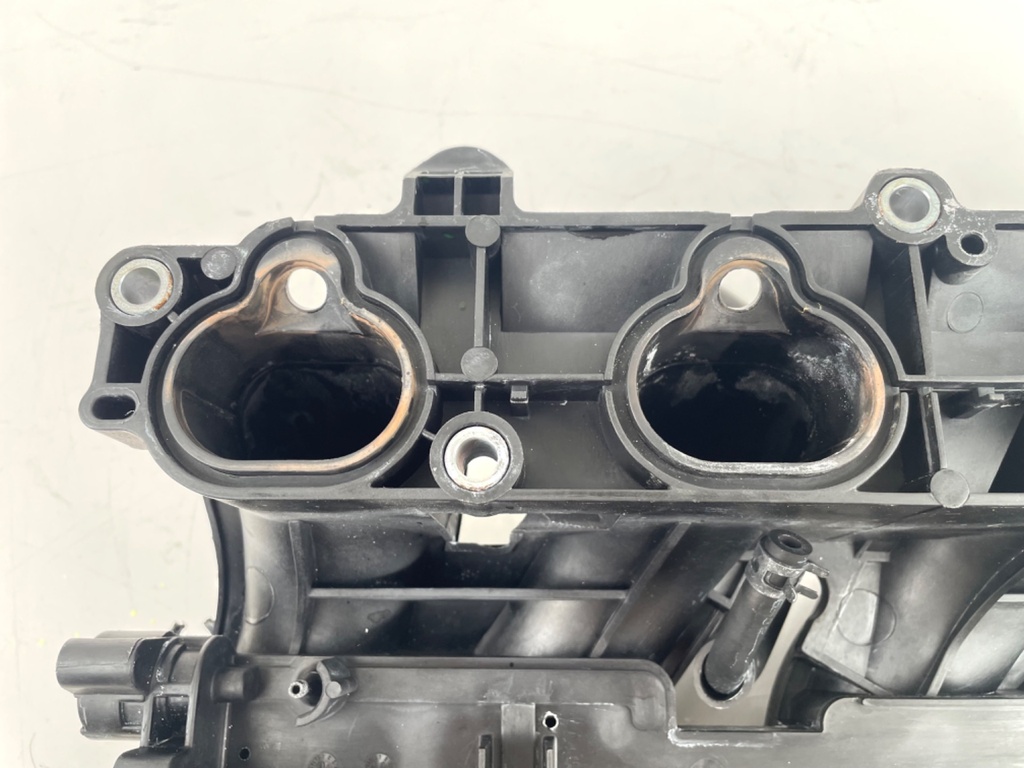 2016 Yamaha 150 HP 4 Stroke Intake Manifold & Throttle Body 63P-13751-20-00 OEM