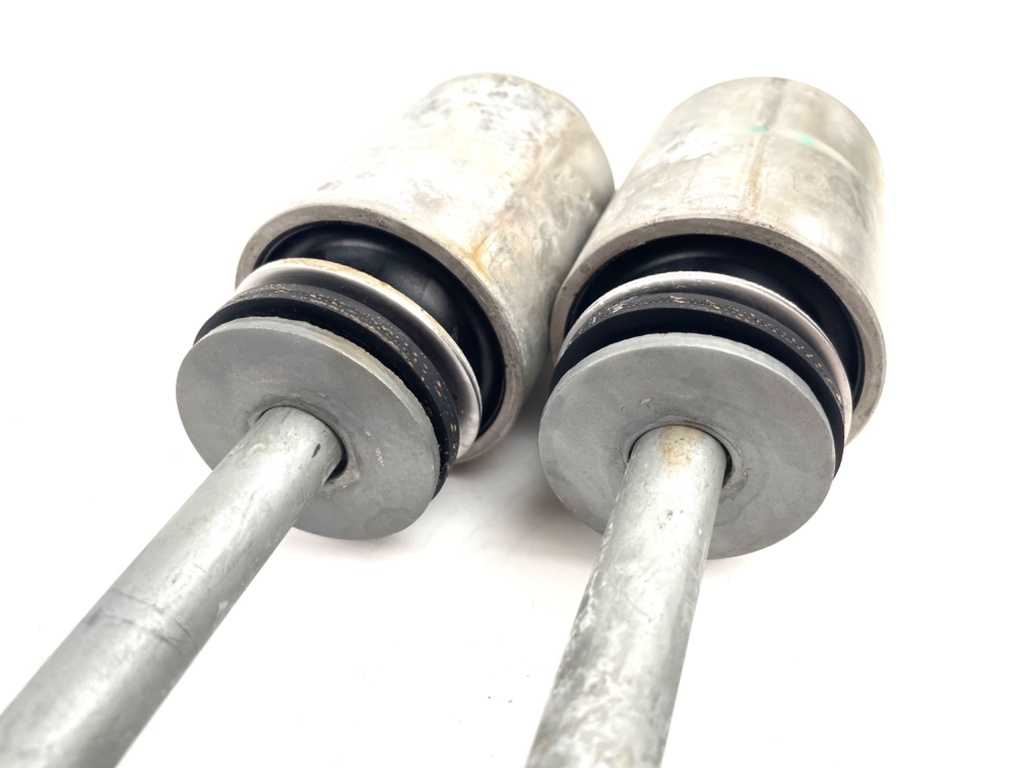 2016 Yamaha 150 HP 4 Stroke Outboard Lower Side Motor Mount Damper 63P-44555-00-00