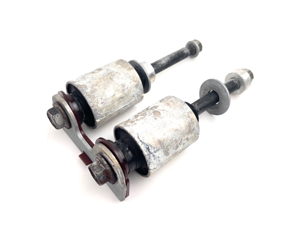 2016 Yamaha 150 HP 4 Stroke Outboard Upper Side Motor Mount Damper 6DA-44514-00-00 OEM