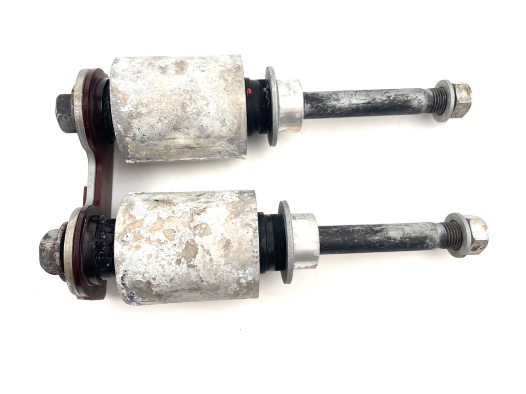 2016 Yamaha 150 HP 4 Stroke Outboard Upper Side Motor Mount Damper 6DA-44514-00-00 OEM