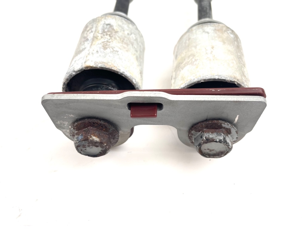 2016 Yamaha 150 HP 4 Stroke Outboard Upper Side Motor Mount Damper 6DA-44514-00-00 OEM