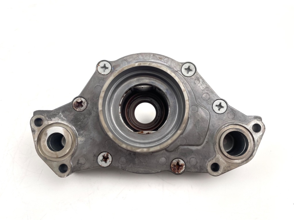 2016 Yamaha 150 HP 4 Stroke Outboard Oil Pump 63P-13300-02-00 OEM