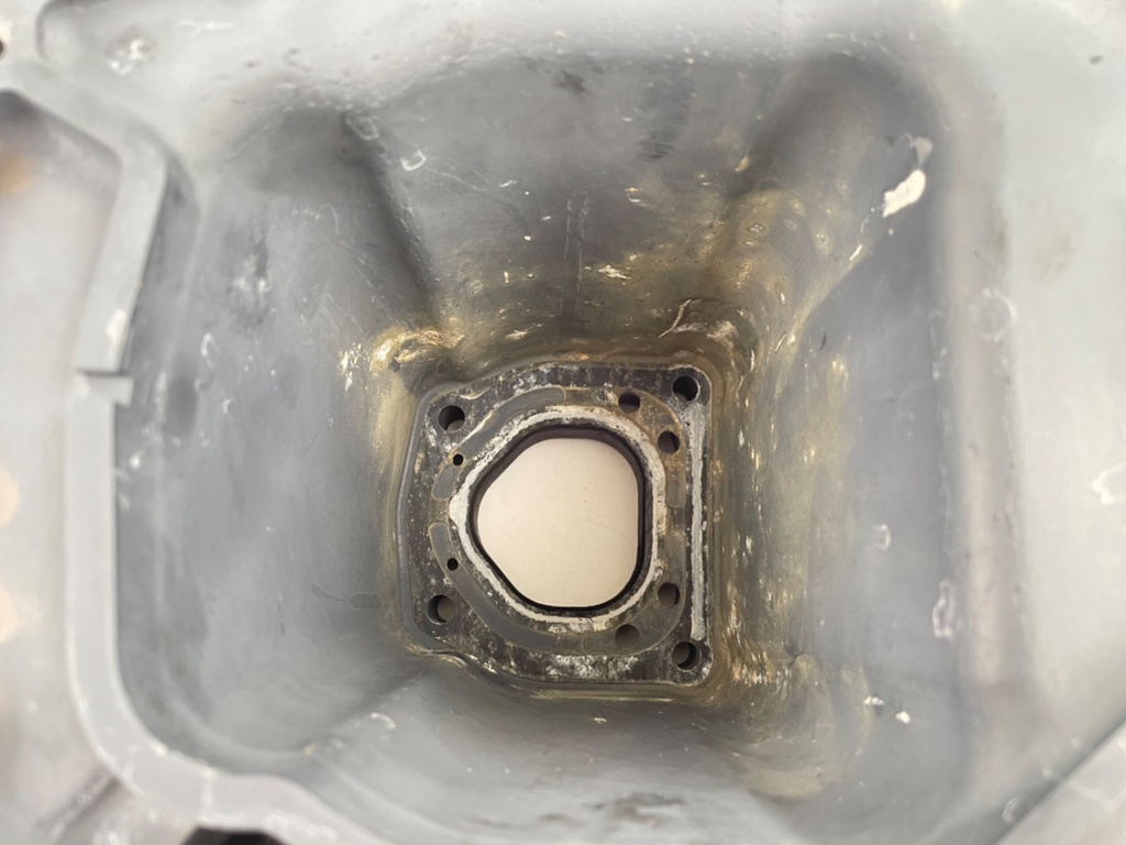 2016 Yamaha 150 HP 4 Stroke Outboard Oil Pan 63P-15311-02-CA OEM