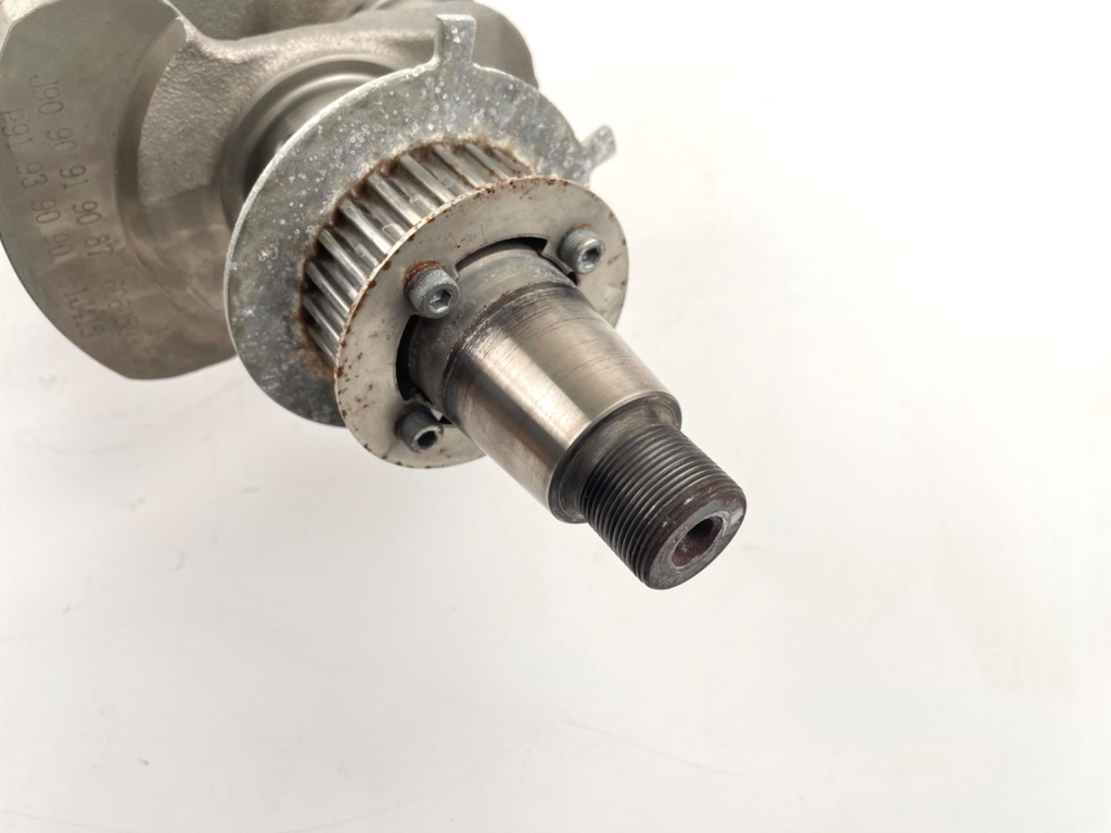 2016 Yamaha 150 HP 4 Stroke Outboard Crankshaft 63P-11410-04-00 OEM