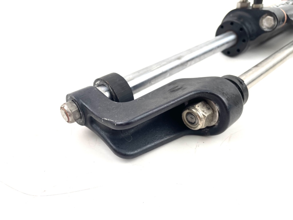 2016 Yamaha 150 HP 4 Stroke Outboard Hydraulic Steering Cylinder HC5345-3 OEM