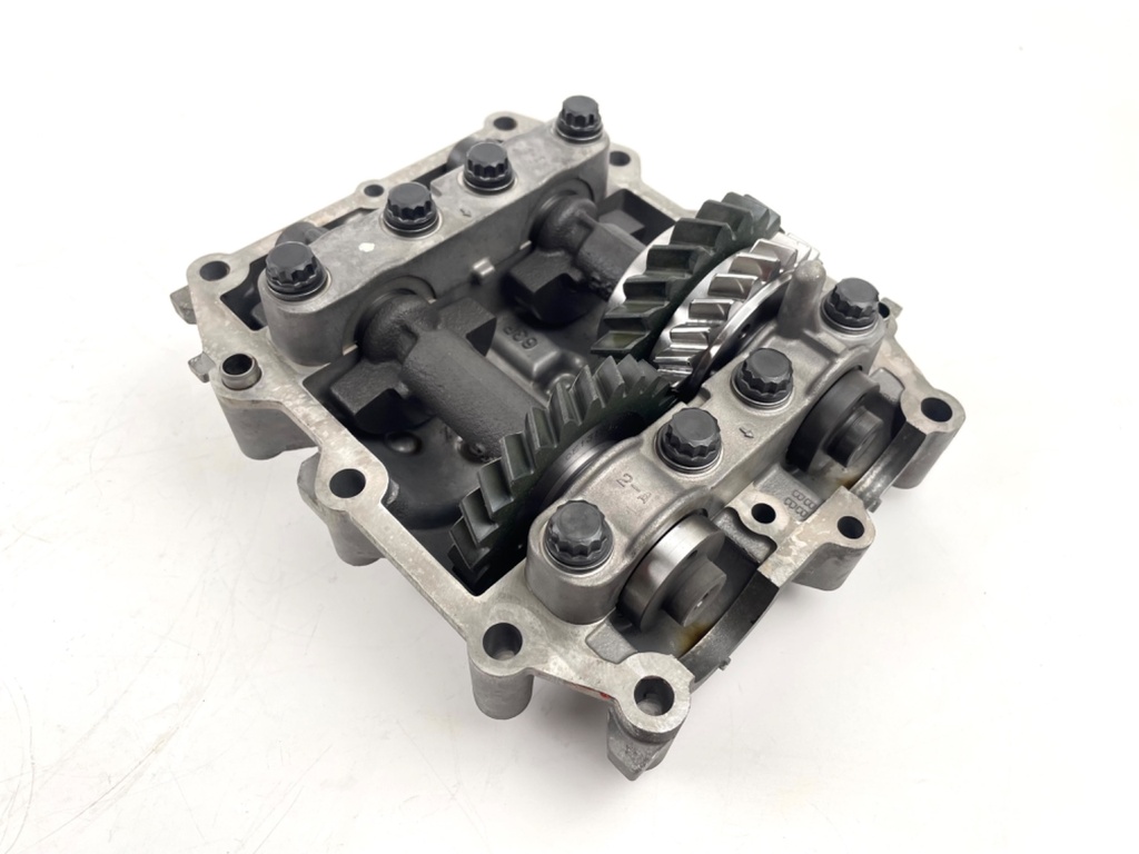 2016 Yamaha 150 HP 4 Stroke Outboard Balancer Assembly 63P-11500-04-00 OEM