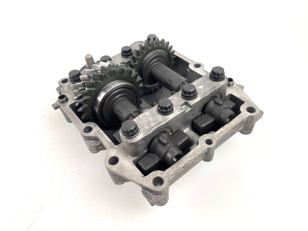 2016 Yamaha 150 HP 4 Stroke Outboard Balancer Assembly 63P-11500-04-00 OEM