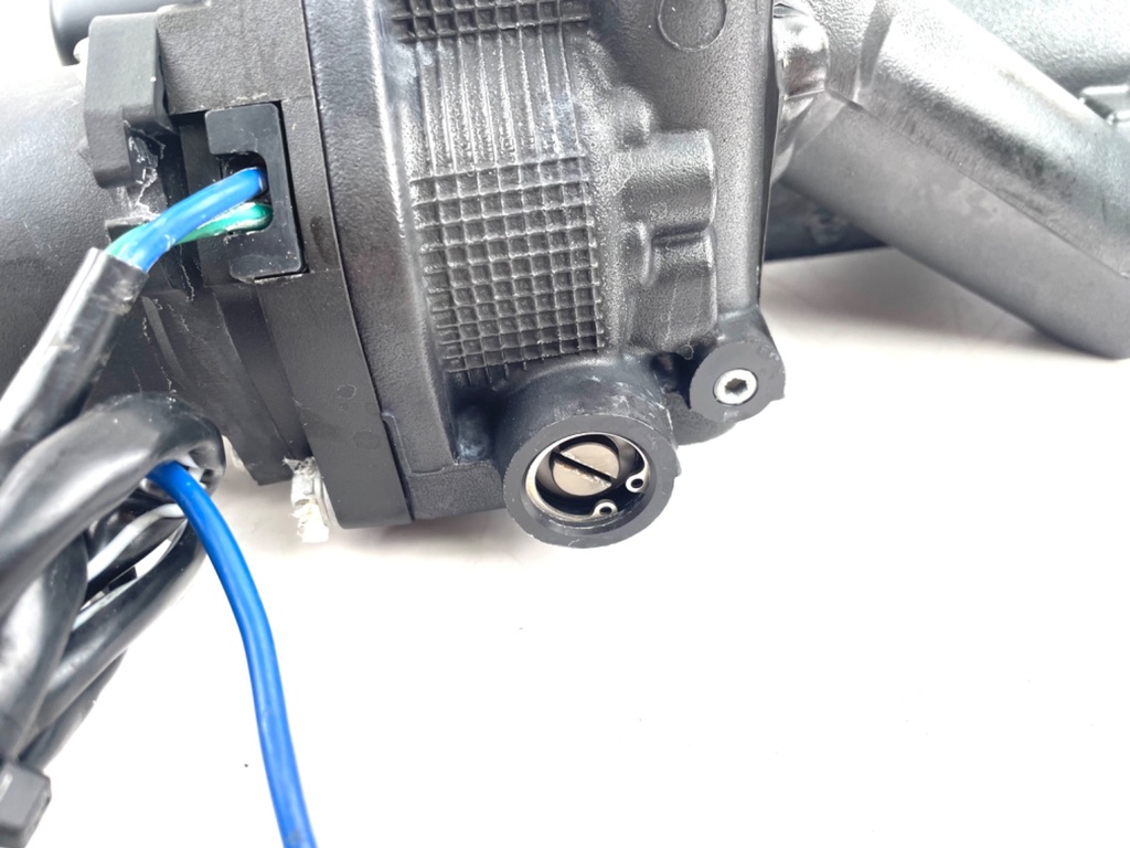 2016 Yamaha 150 HP 4 Stroke Outboard Power Trim Tilt Unit 63P-43800-10-00 OEM