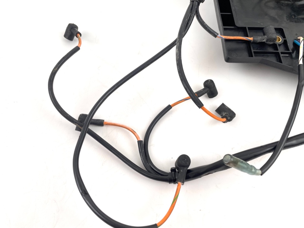 2000 Johnson 225 HP 2 Stroke Outboard Power Pack 0586212 OEM