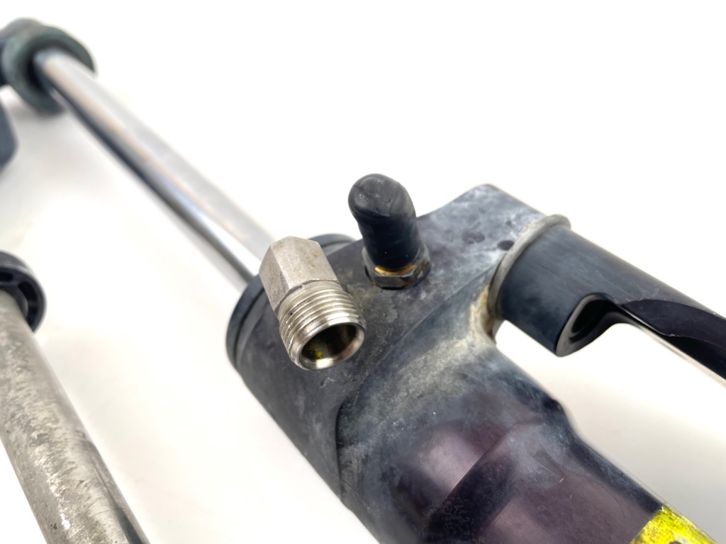 SeaStar Front Mount Outboard Hydraulic Steering Cylinder Assembly Ram HC5345