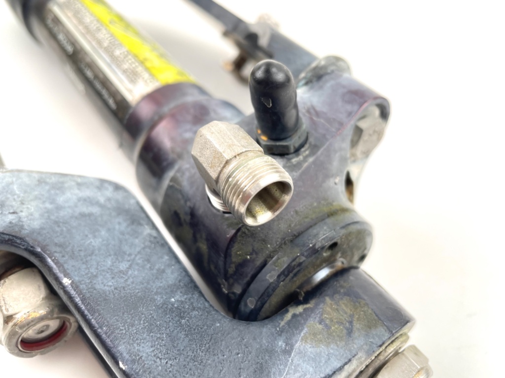 SeaStar Front Mount Outboard Hydraulic Steering Cylinder Assembly Ram HC5345