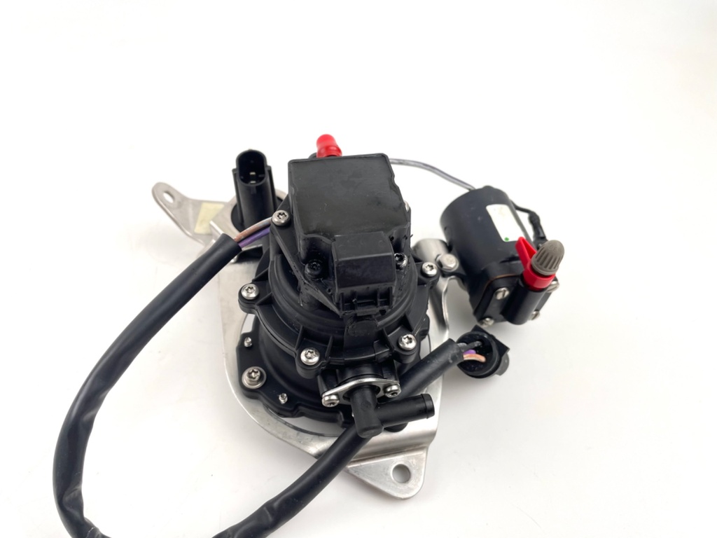 2000 Johnson 225 HP 2 Stroke Outboard VRO Fuel Pump 0438400 OEM