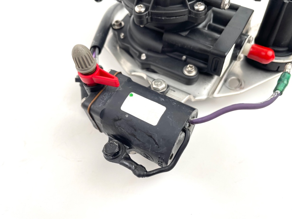 2000 Johnson 225 HP 2 Stroke Outboard VRO Fuel Pump 0438400 OEM