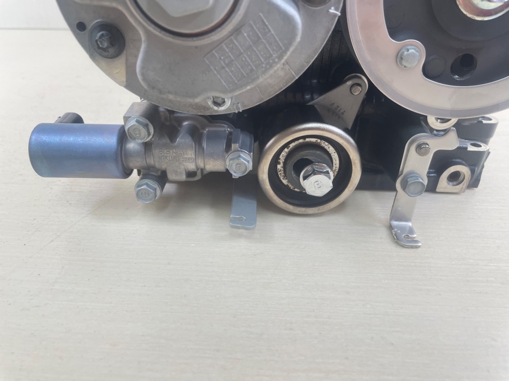 2015 Yamaha 200HP F200 4 Stroke Outboard Cylinder Head 6DA-W009A-03-9S