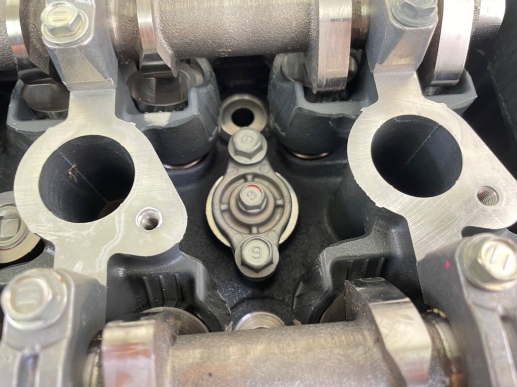 2015 Yamaha 200HP F200 4 Stroke Outboard Cylinder Head 6DA-W009A-03-9S