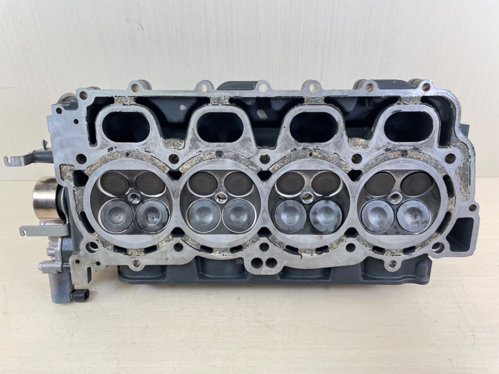2015 Yamaha 200HP F200 4 Stroke Outboard Cylinder Head 6DA-W009A-03-9S