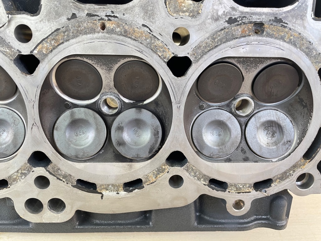 2015 Yamaha 200HP F200 4 Stroke Outboard Cylinder Head 6DA-W009A-03-9S