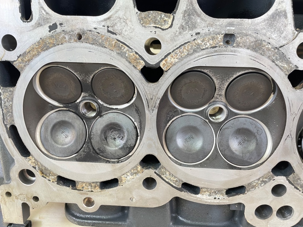 2015 Yamaha 200HP F200 4 Stroke Outboard Cylinder Head 6DA-W009A-03-9S