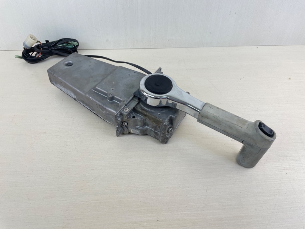 Yamaha 704 Remote Control Top Mount Binnacle Control Box No Cover