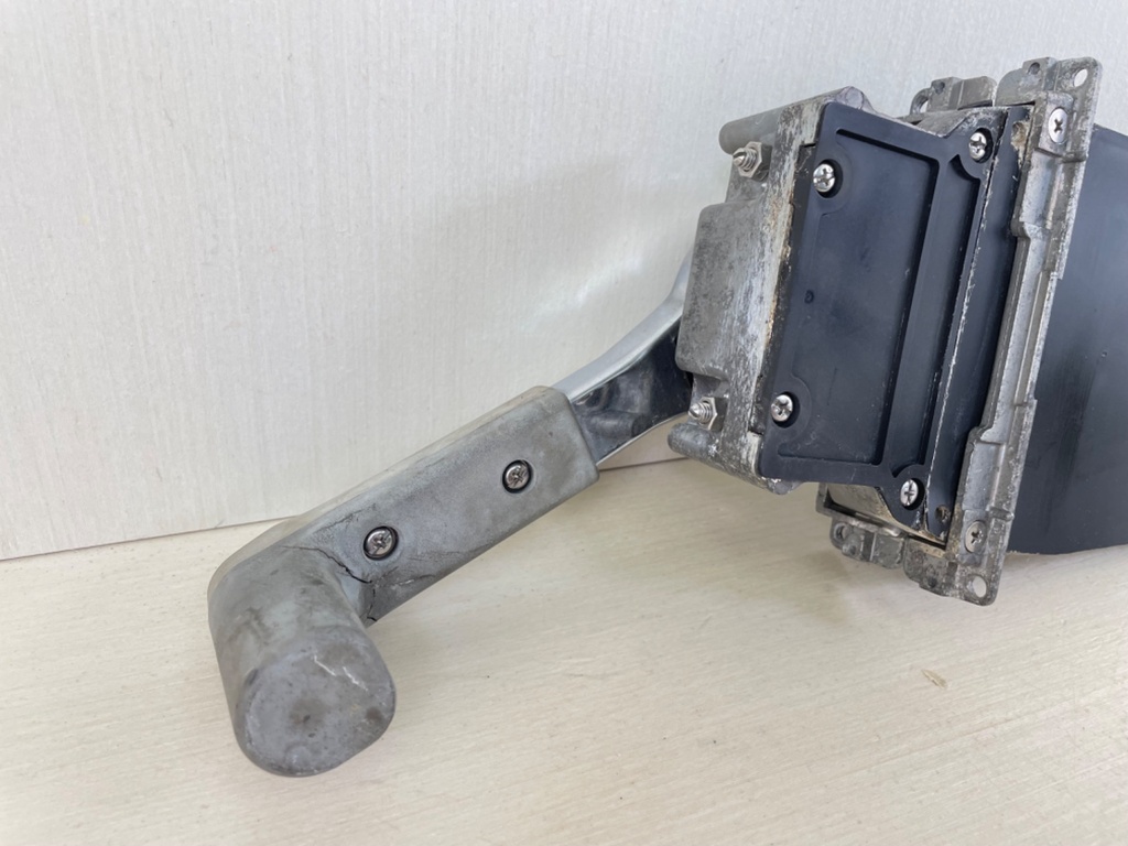 Yamaha 704 Remote Control Top Mount Binnacle Control Box No Cover