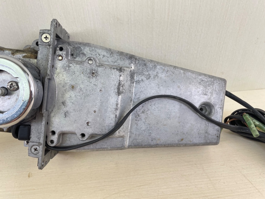 Yamaha 704 Remote Control Top Mount Binnacle Control Box - No Cover