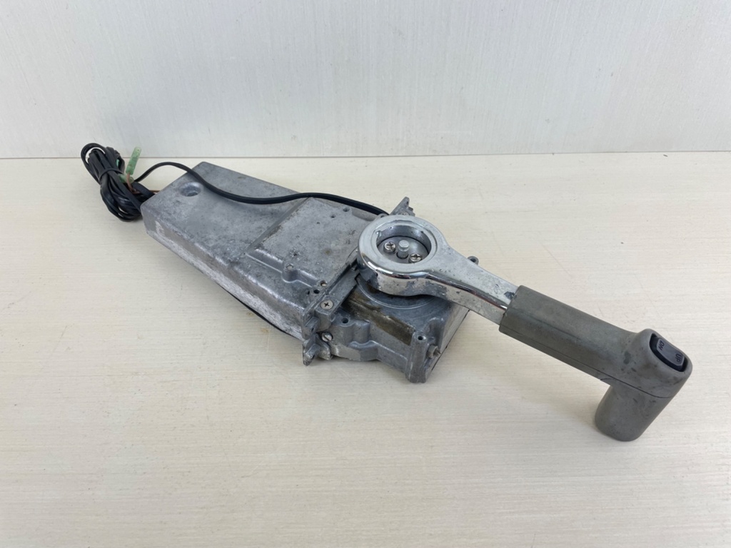 Yamaha 704 Remote Control Top Mount Binnacle Control Box - No Cover