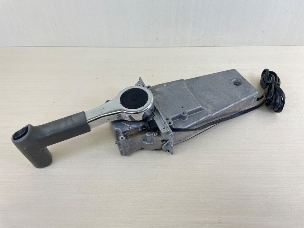 Yamaha 704 Remote Control Top Mount Binnacle Control Box - Cover Missing