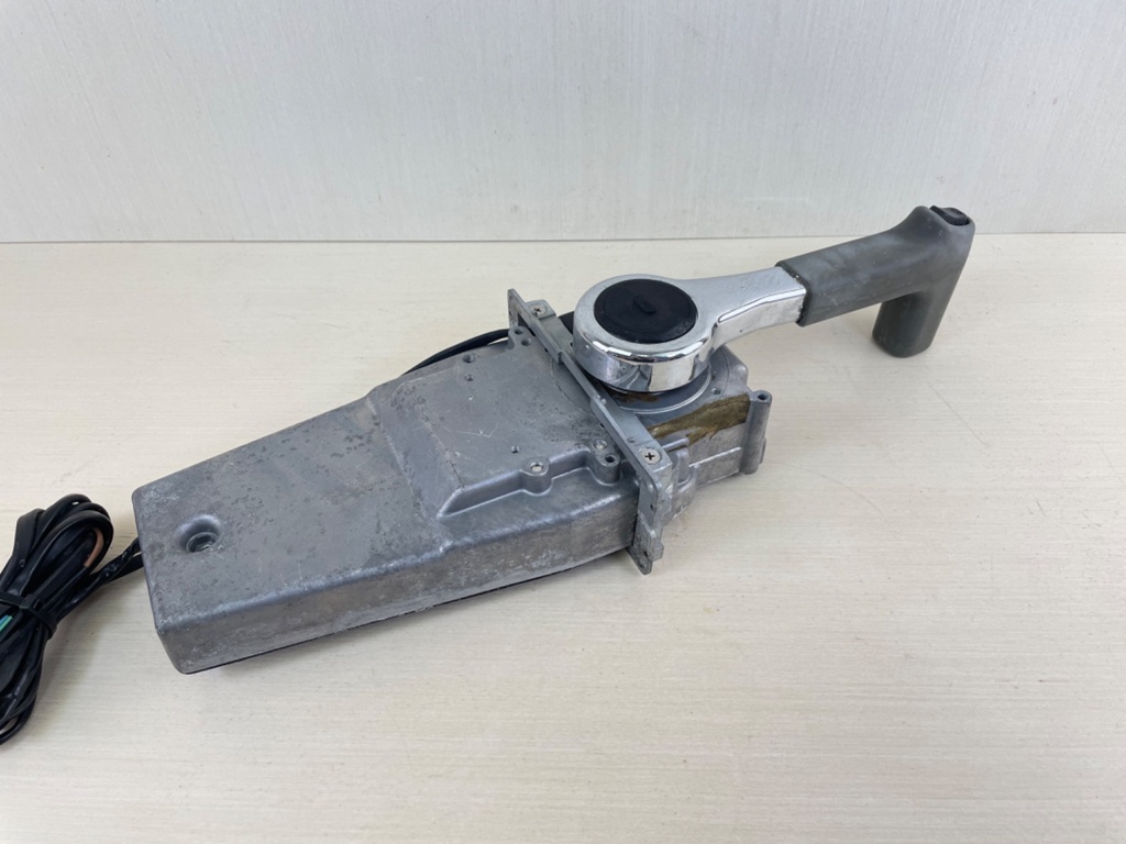 Yamaha 704 Remote Control Top Mount Binnacle Control Box - Cover Missing