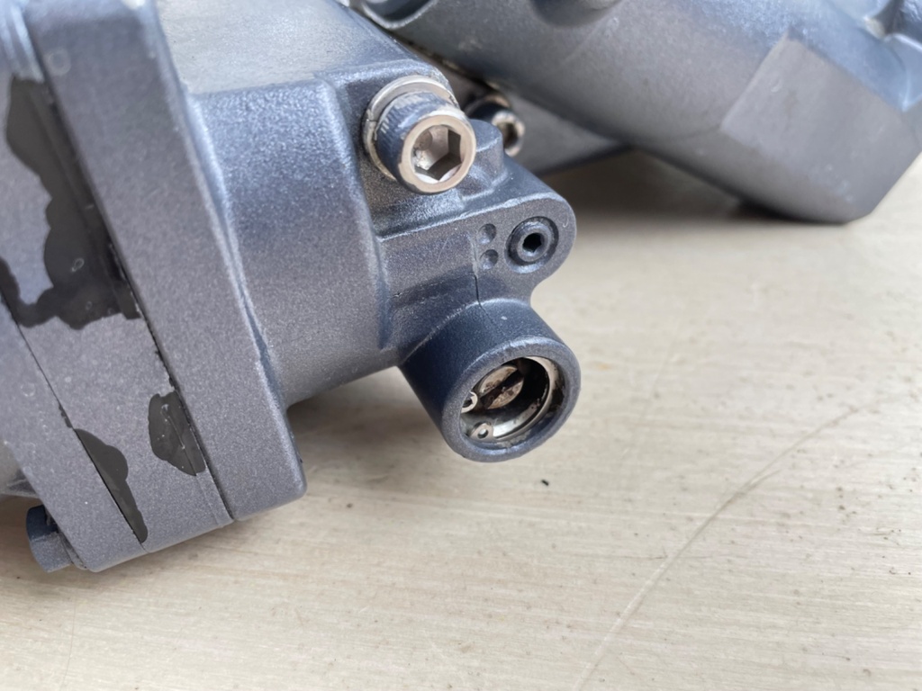 Yamaha 115HP 4 Stroke Outboard Power Trim & Tilt Unit Assembly 68V-43800-02-4D