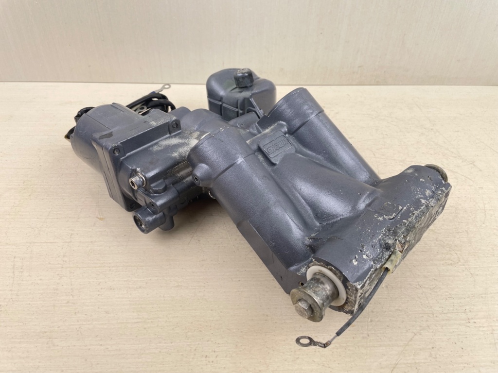 Yamaha 115HP Outboard Engine Power Trim & Tilt Unit Assembly 68V-43800-13-00