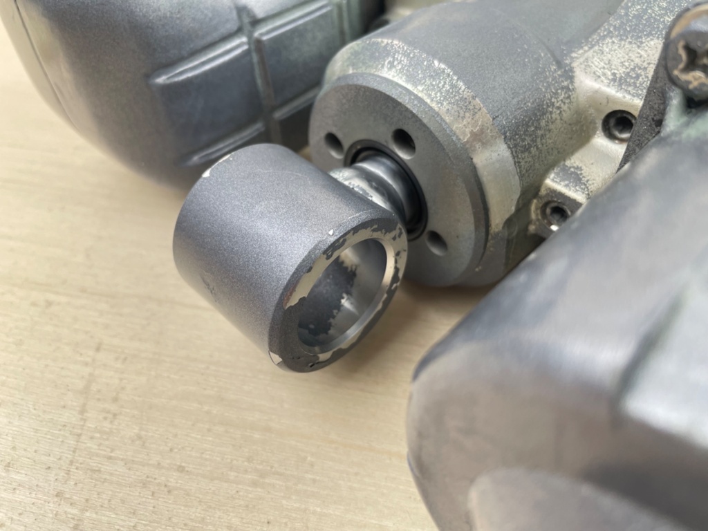 Yamaha 115HP Outboard Engine Power Trim & Tilt Unit Assembly 68V-43800-13-00