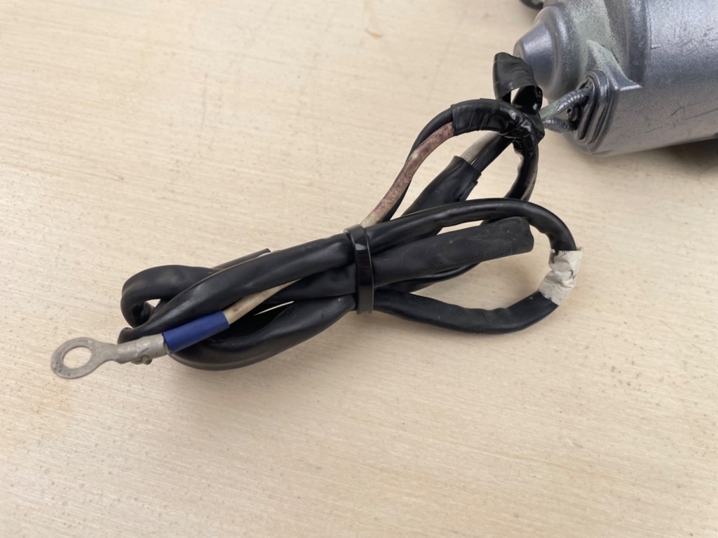 Yamaha 115HP Outboard Engine Power Trim & Tilt Unit Assembly 68V-43800-13-00