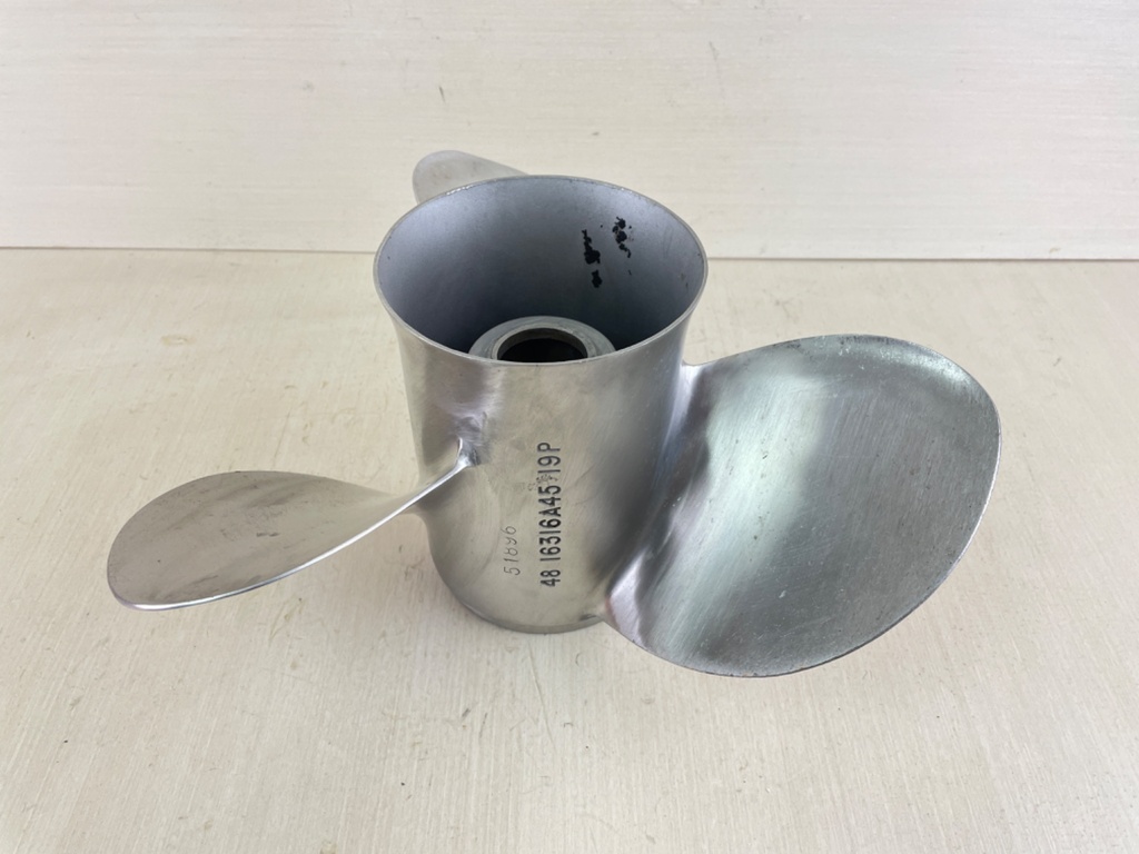 Mercury Vengeance Stainless Steel Propeller Prop 14" x 19P 3 Blade RH