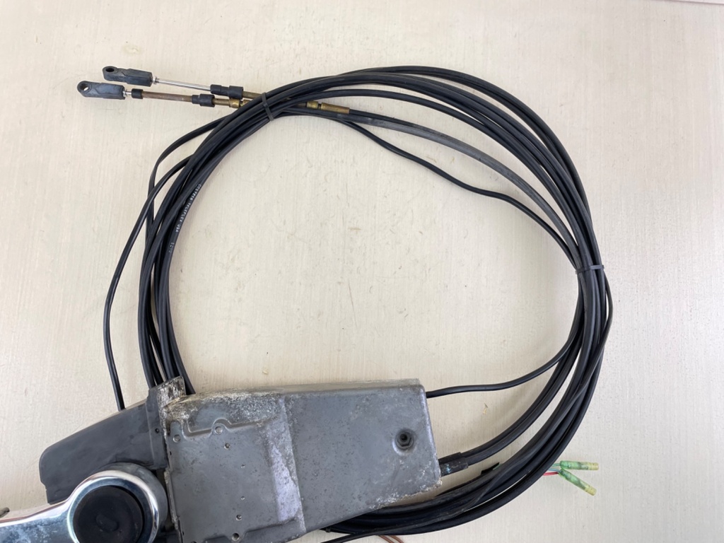 Yamaha 704 Top Mount Control Box Binnacle With 16' Cables - Cracked Handle