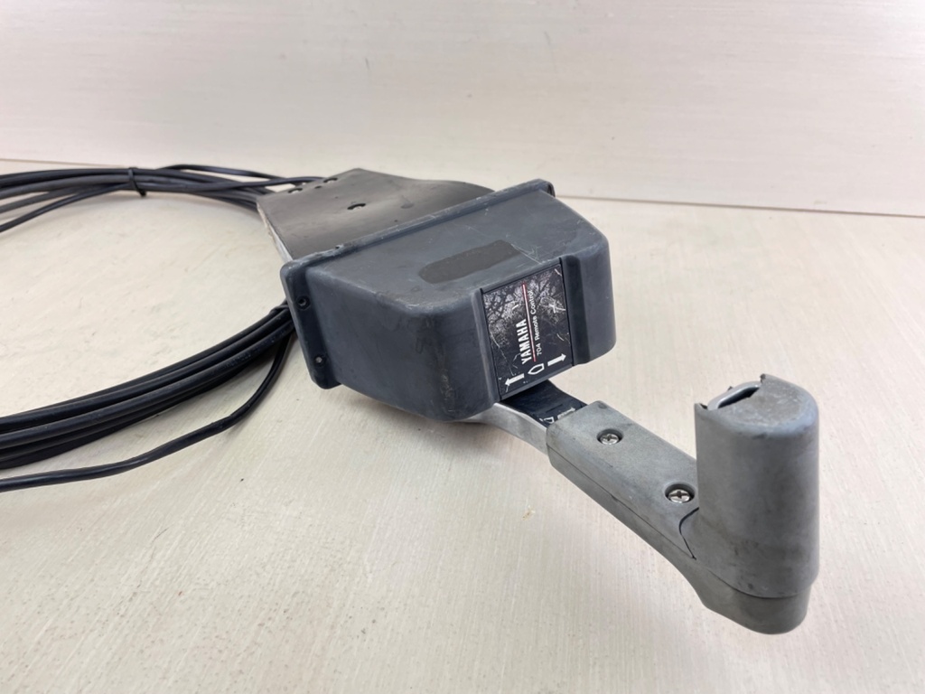 Yamaha 704 Top Mount Control Box Binnacle With 16' Cables - Cracked Handle