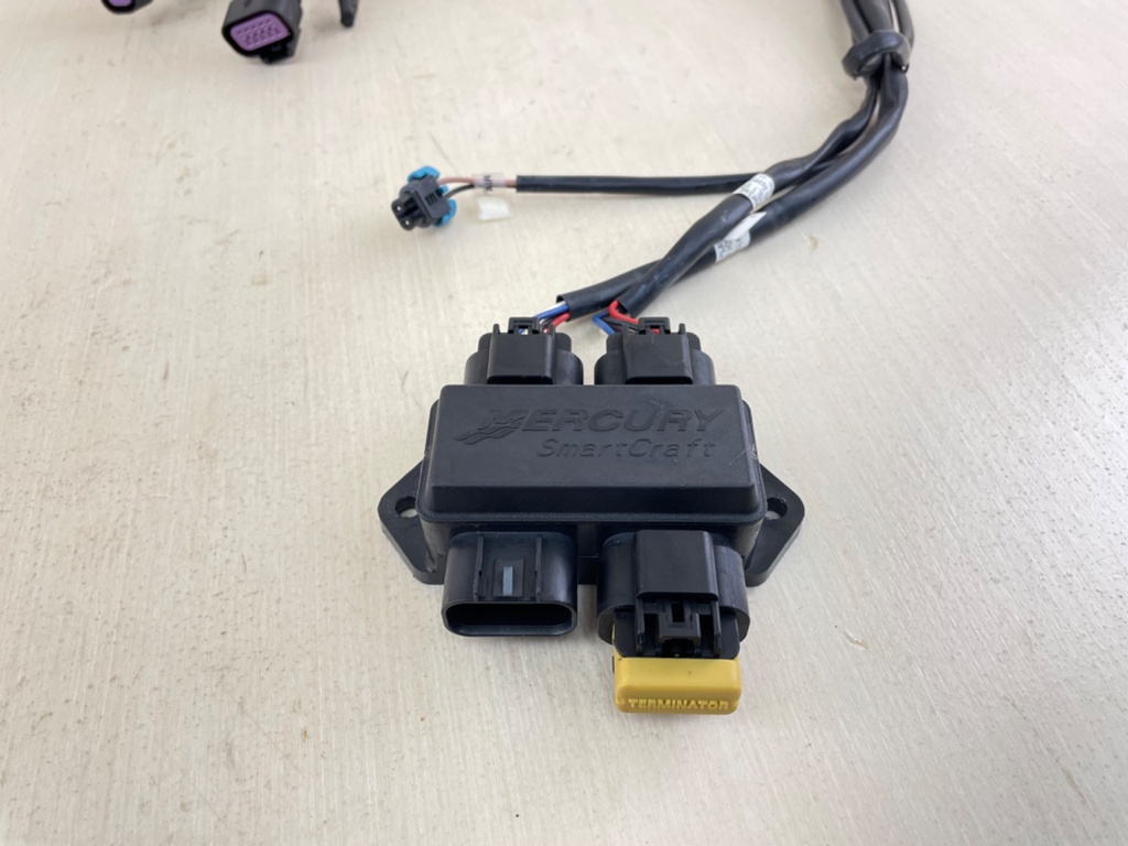 Mercury Smartcraft 4-Way 4-Port Junction Box 878492A14 & Harness