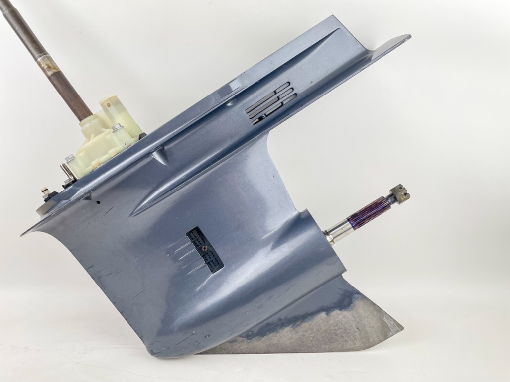 2017 Yamaha 200 HP 4 Stroke Outboard XL 25" Lower Unit Gear Case Counter Rotation