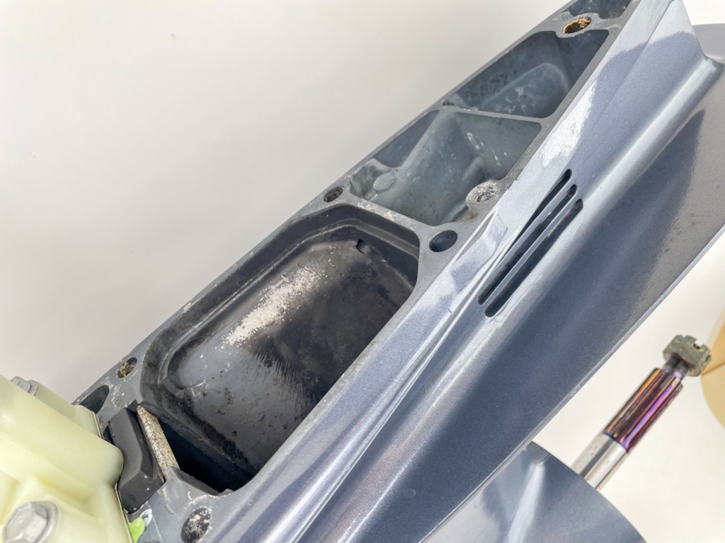 2017 Yamaha 200 HP 4 Stroke Outboard XL 25" Lower Unit Gear Case Counter Rotation