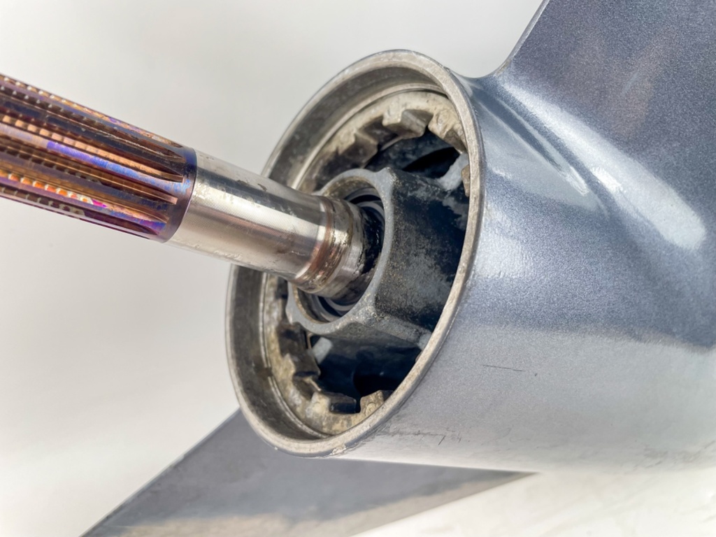 2017 Yamaha 200 HP 4 Stroke Outboard XL 25" Lower Unit Gear Case Counter Rotation