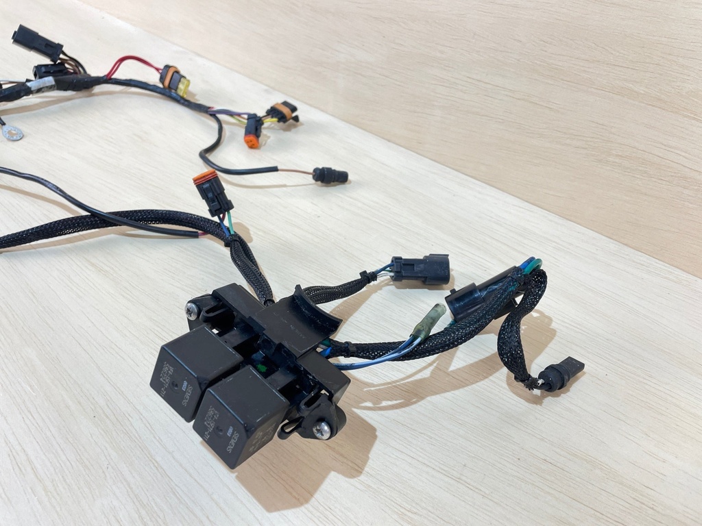 2001 Johnson 90HP 2 Stroke Engine Wiring Harness 0584762