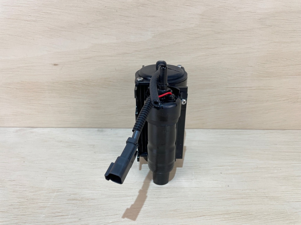 1999 Evinrude 175HP Fuel Pump VST Assembly 5004428