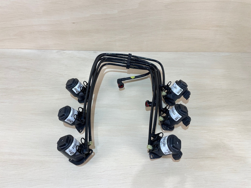 1999 Evinrude 175HP EMM Computer With Injectors