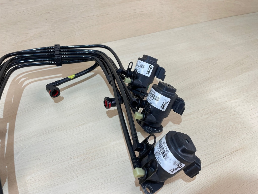 1999 Evinrude 175HP EMM Computer With Injectors