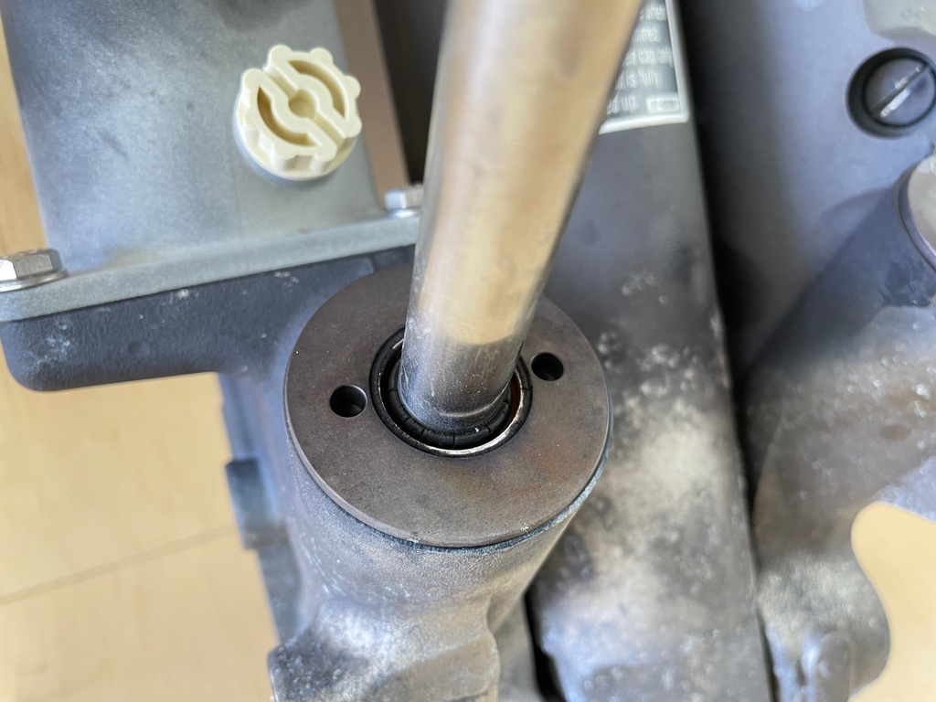 2003 Mercury 135HP Optimax Power Trim & Tilt Unit Assembly 855998A3 8M0168222