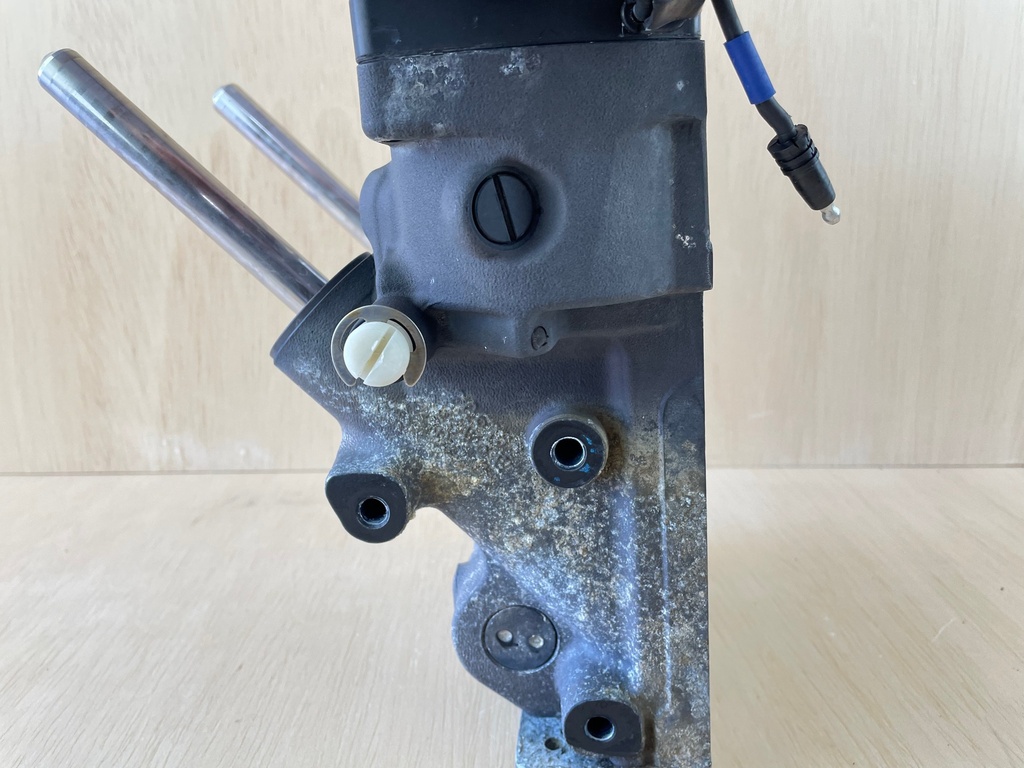 2003 Mercury 135HP Optimax Power Trim & Tilt Unit Assembly 855998A3 8M0168222